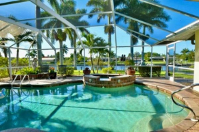Stunning Waterfront 3br home-heated pool and spa!